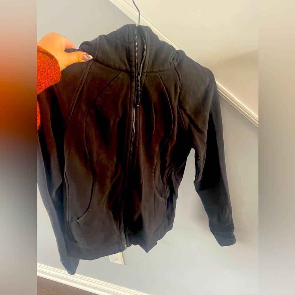 Lululemon sweatshirt , black. Size 8